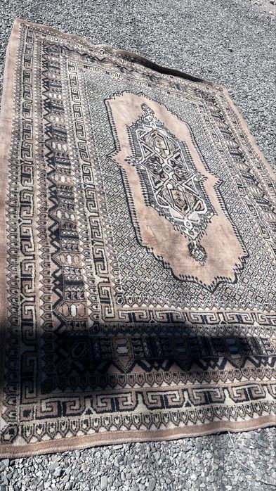 Ковры, паласы, отдам