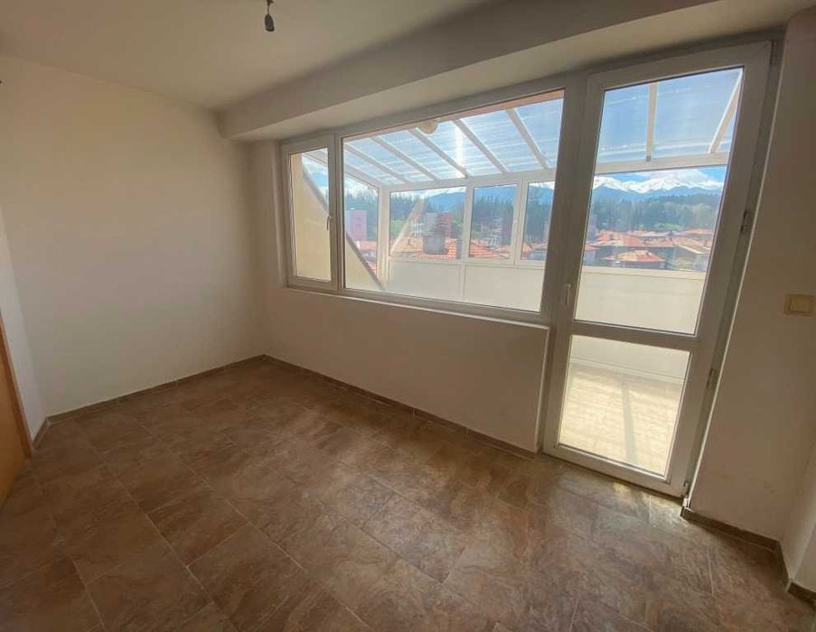 Продава се Многостаен апартамент в Разлог - 240 кв.м за 563 €/кв.м - Снимка #9