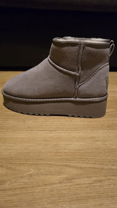 Ghete UGG cu platforma, piele naturala, 35-40