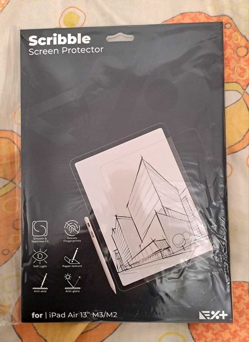 Screen protector iPad Air 13", nedesfăcut.