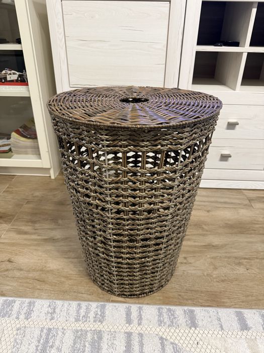 Ратанов кош за мръсно пране