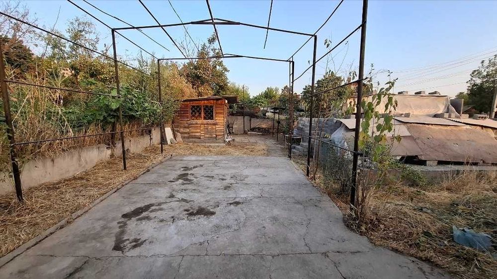 Дача, Уртасаройдан.