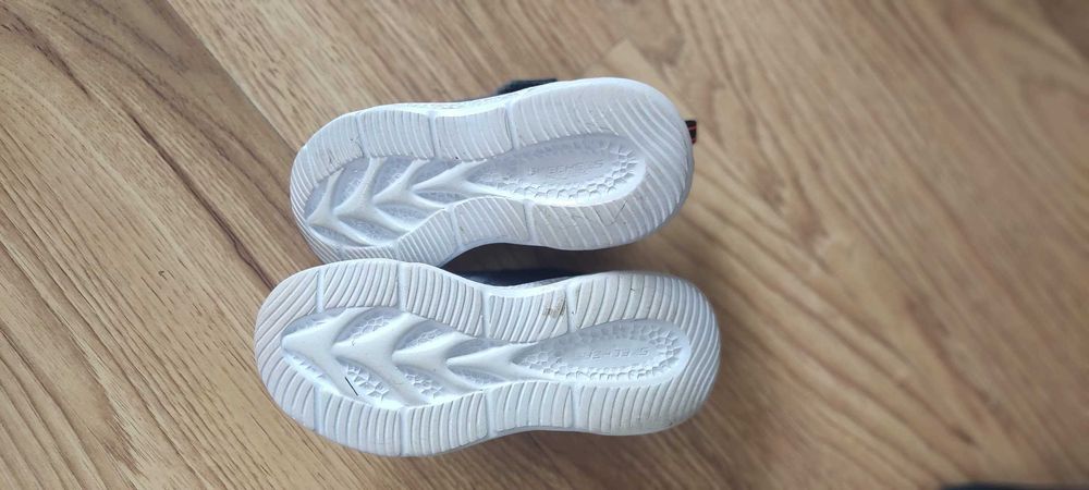 Светещи маратонки Skechers S-Lights №31
