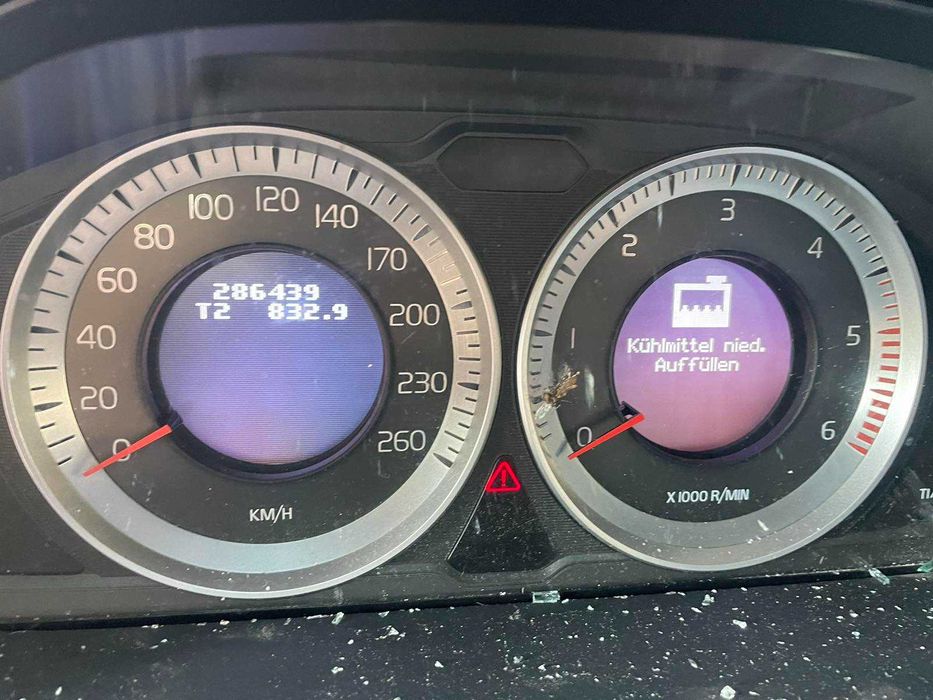 Volvo XC70 D5  2011  на части