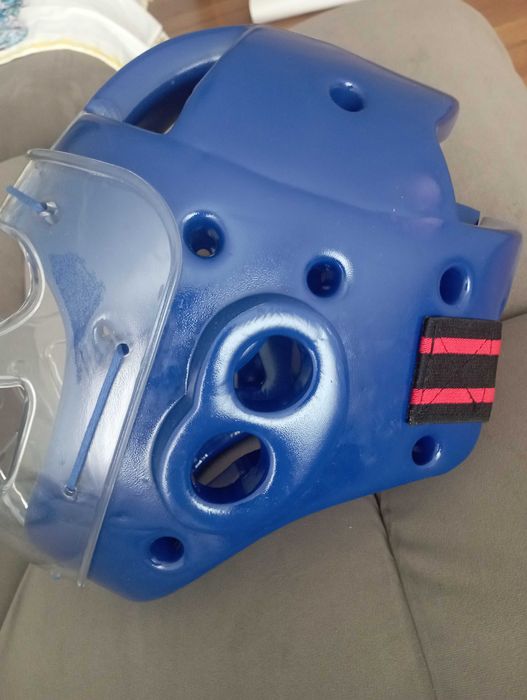 Шлем для спорта синий