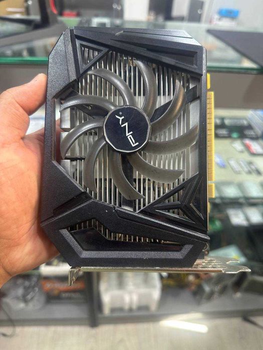 PNY gtx 1650  Super 4gb  ddr6 128bit !
