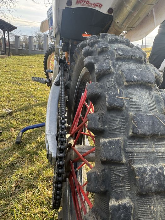 CROSS Yamaha yz250f.