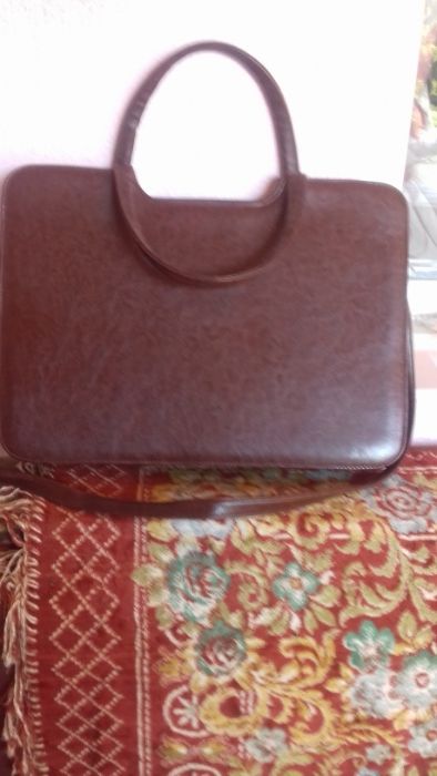 Дамска чанта кафява