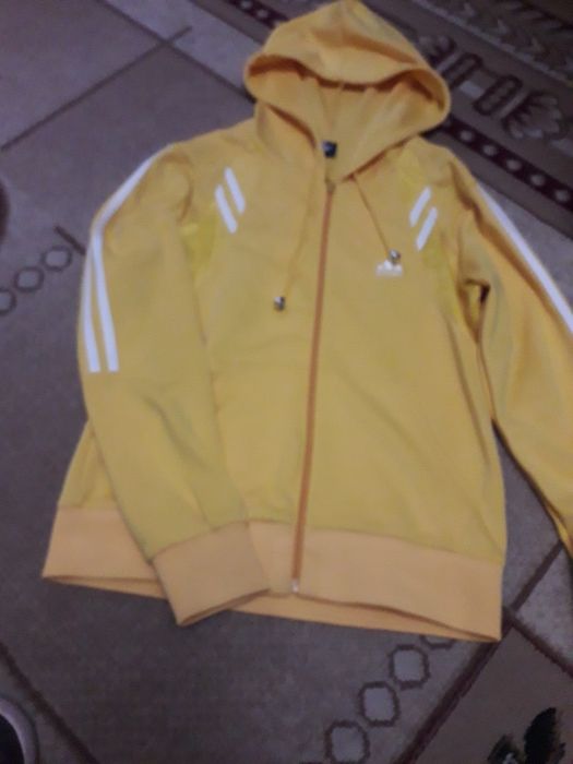 Продаётся женская олимпийка