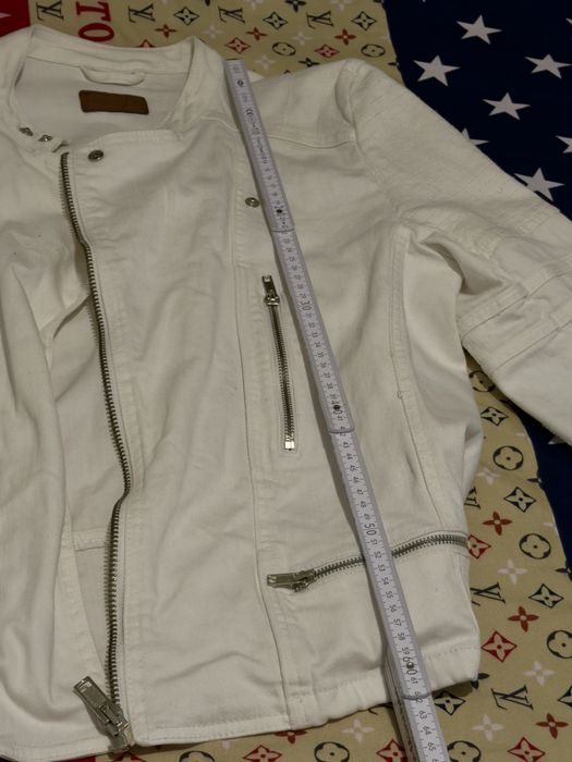 Jachetă albă Asos de blugi de damă mărimea S