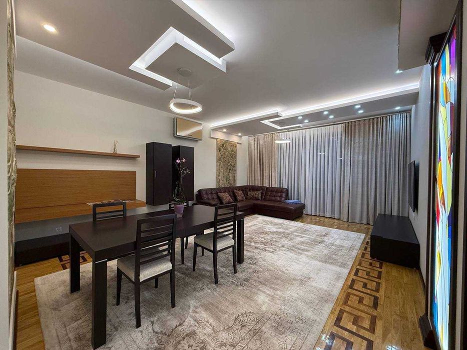 Просторная 4-комнатная квартира в ЖК Gabus Irish Pub, 126 м²