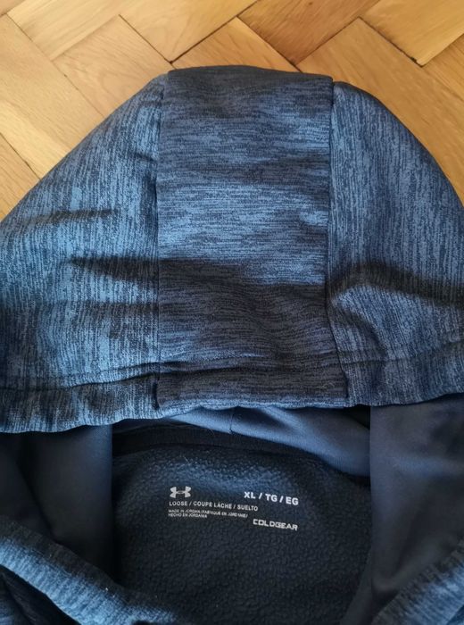 Оригинални мъжки суичъри Under Armour размер L-XL