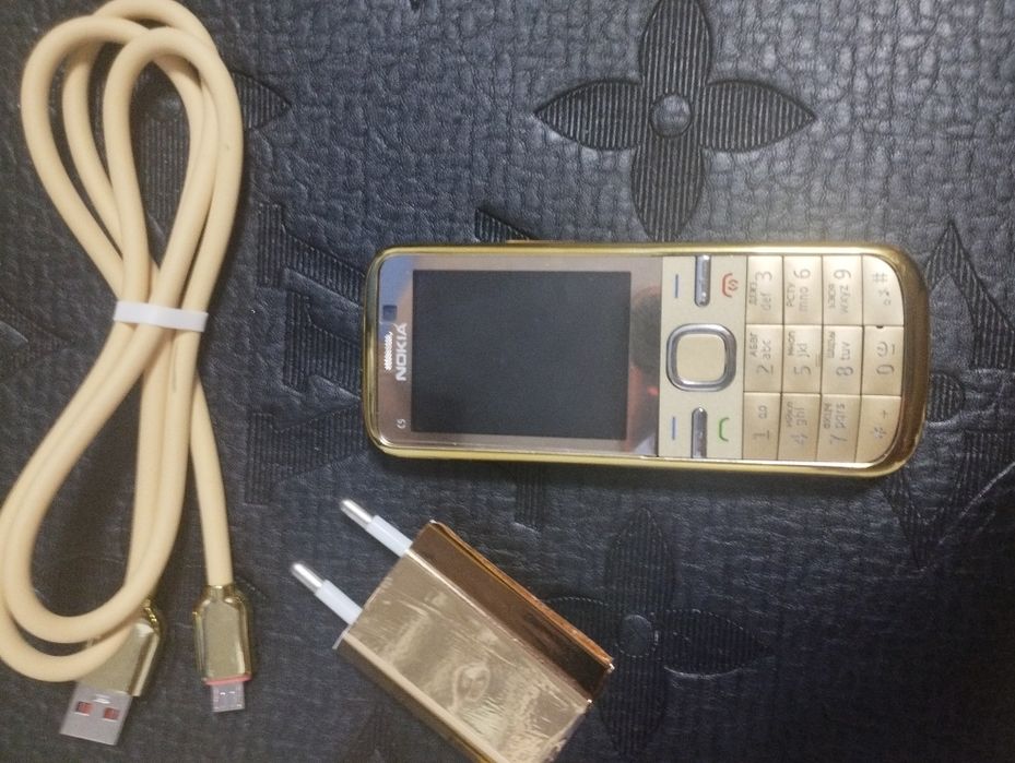 Assalom Alekum Telefon Sotiladi Original C5 Gold Rang