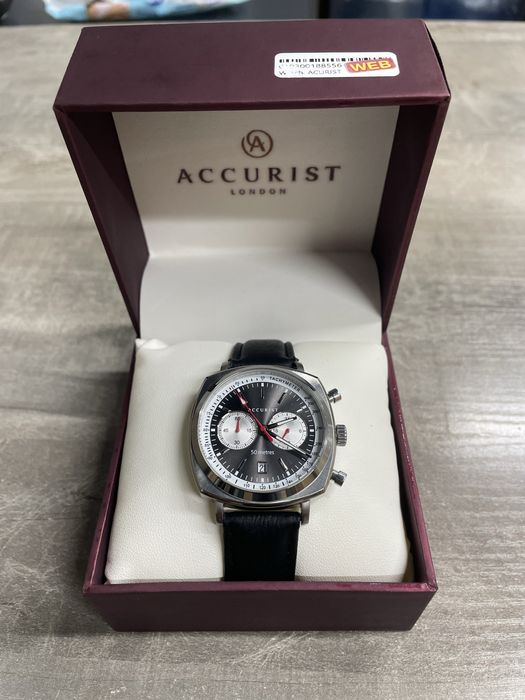 Часы Accurist retro 7367