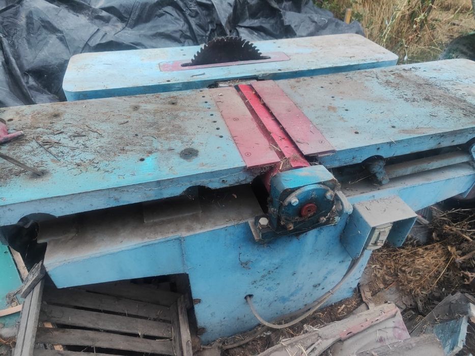 Деревообрабатывающий станок