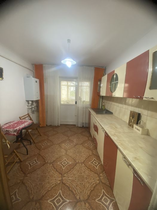 inchiriez apartament