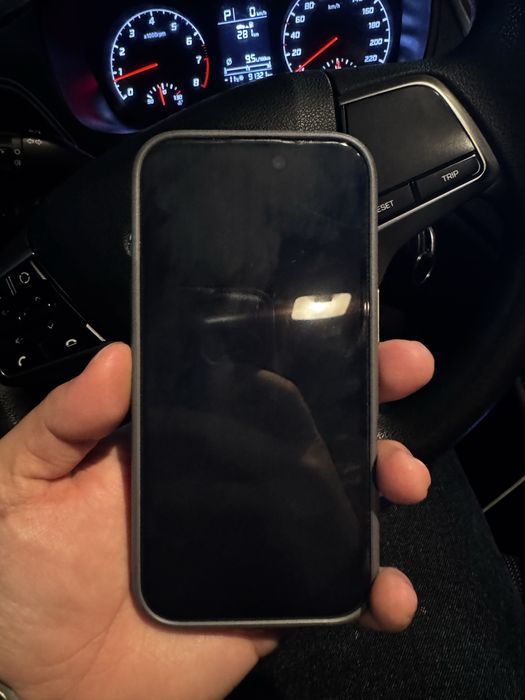 Продам срочно iphone 16 128gb