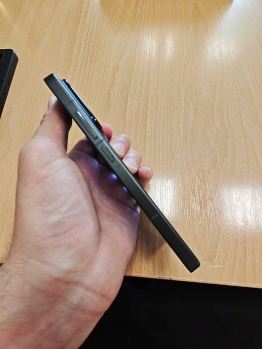 НОВ Xiaomi 15 Черен 256 GB