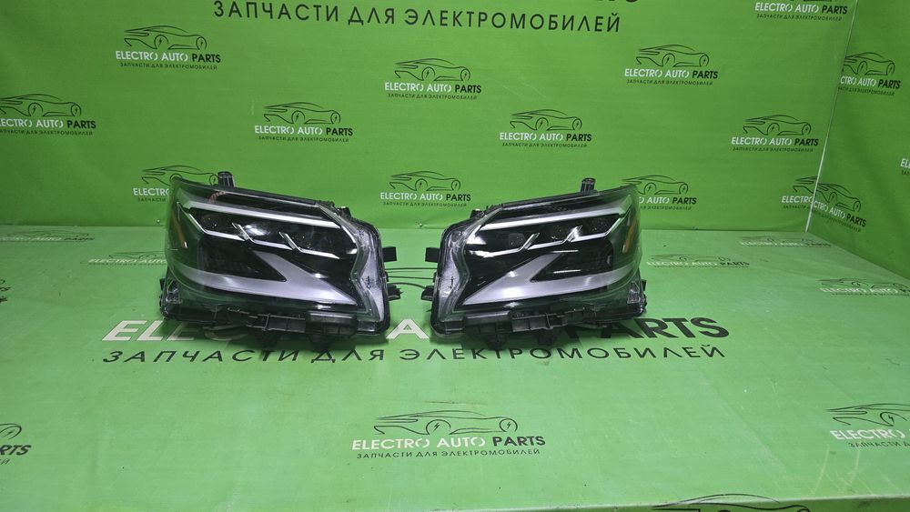 Фары GX460 обе стороны