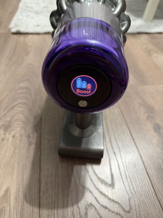 Прахосмукачка Dyson v11