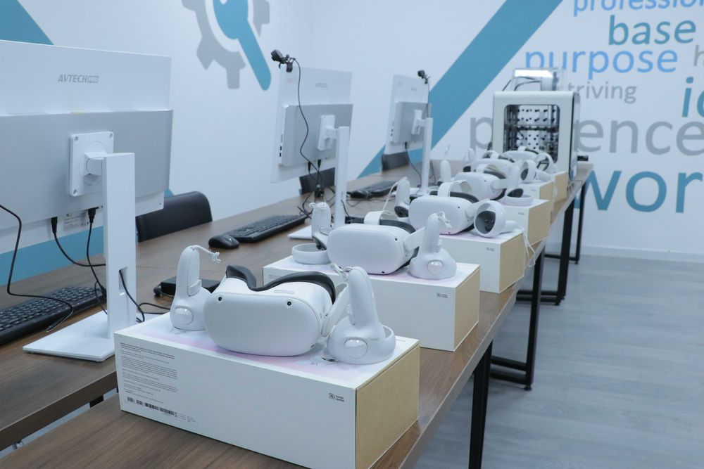 Обучение установке и сборке солнечных панелей