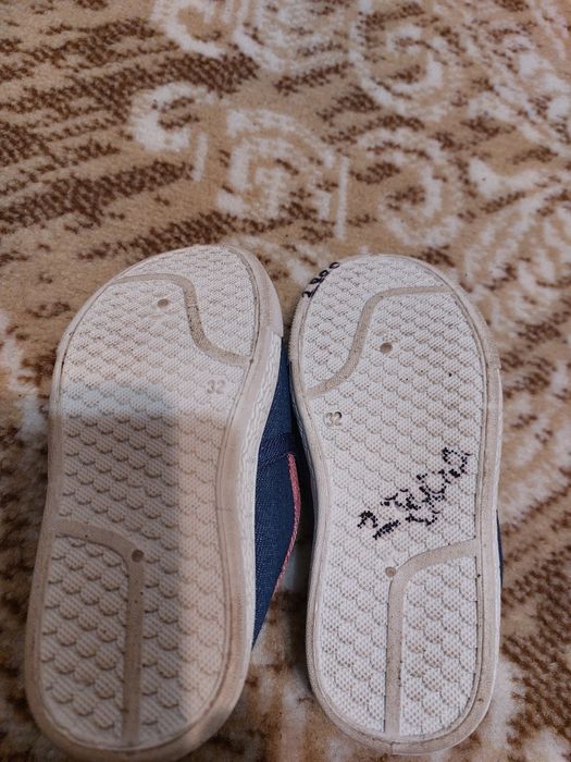 Продам мокасины для девочек