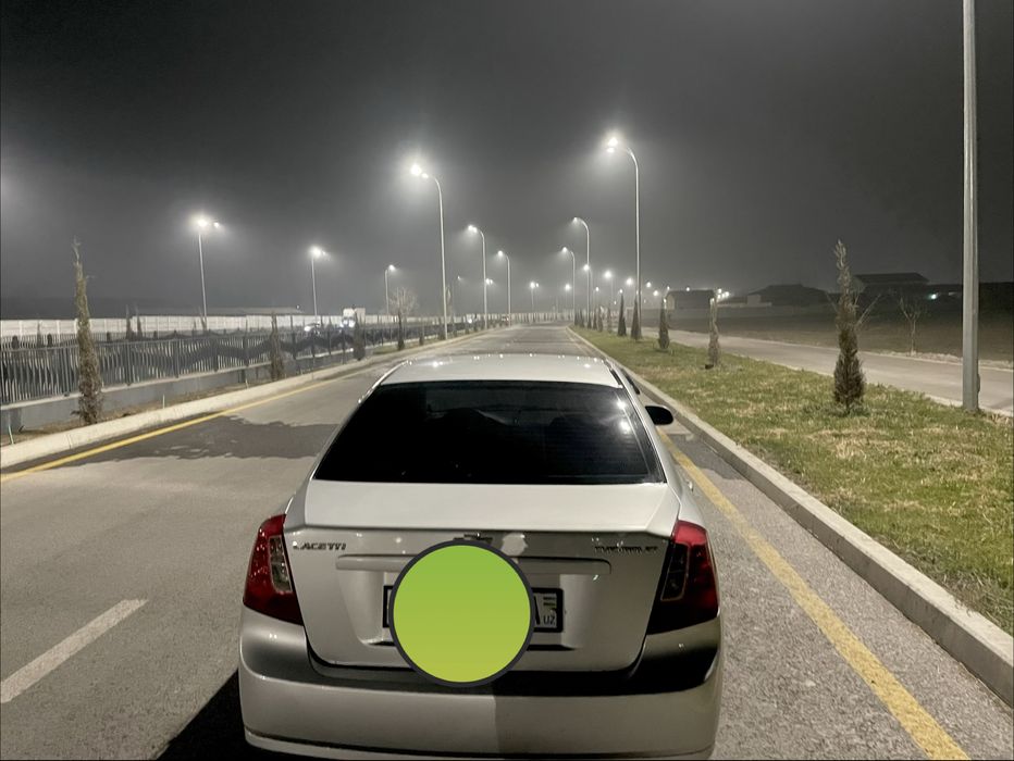 Lasetti 1.8 yaxshi holatda