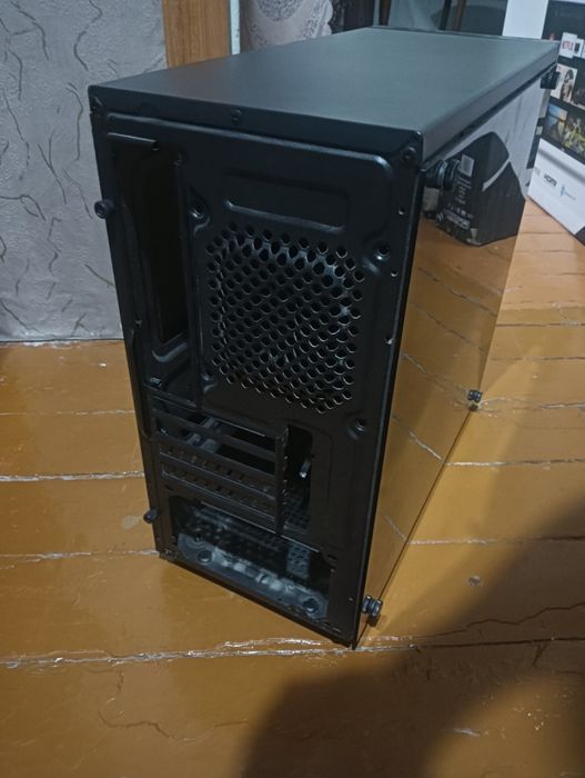 Корпус компьютерный