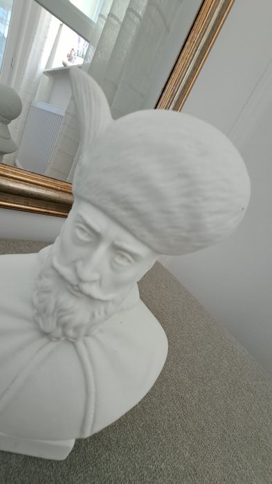 2  piese ' Bibelou ( pret ambele