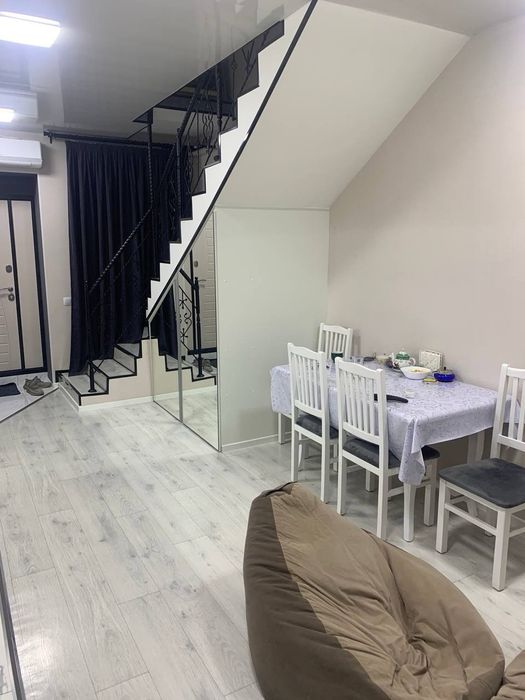 Продается 2х этажный дом