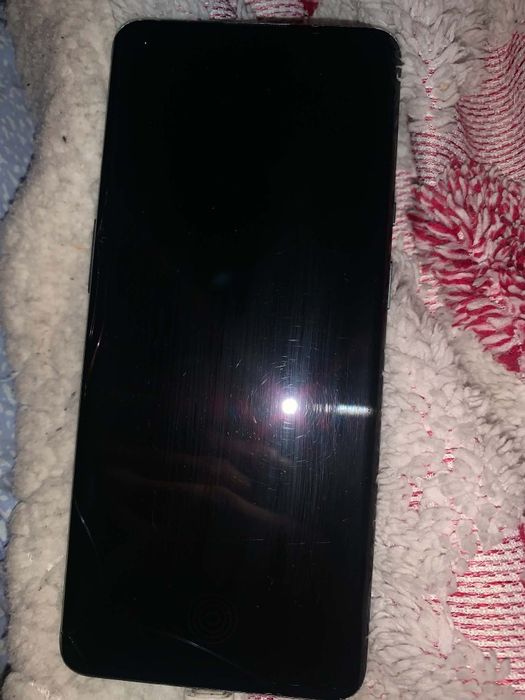 One Plus 9 pro de jocuri.