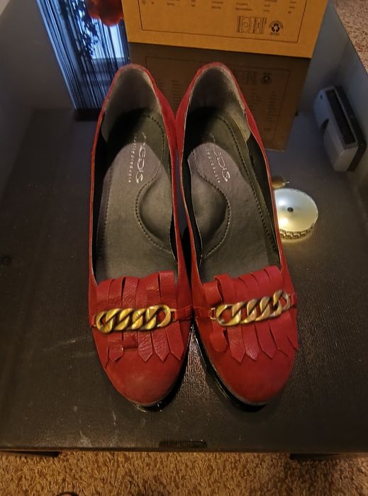 Дамски обувки на ток