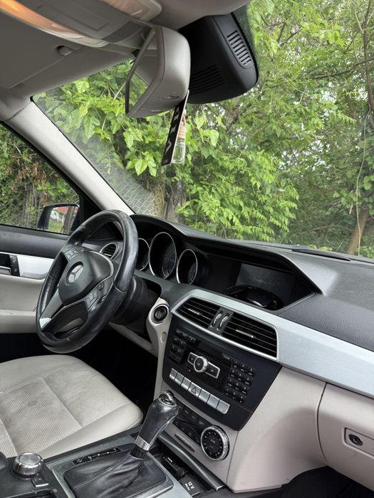 MERCEDES-BENZ C-Class 2012 — imagine 5