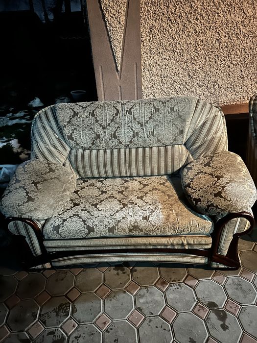 Продам диван-софу и кресло