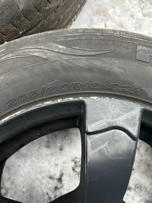 Боллон колеса 205/60 r16