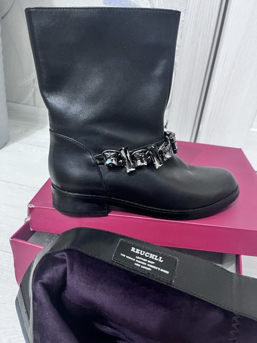 Женская обувь