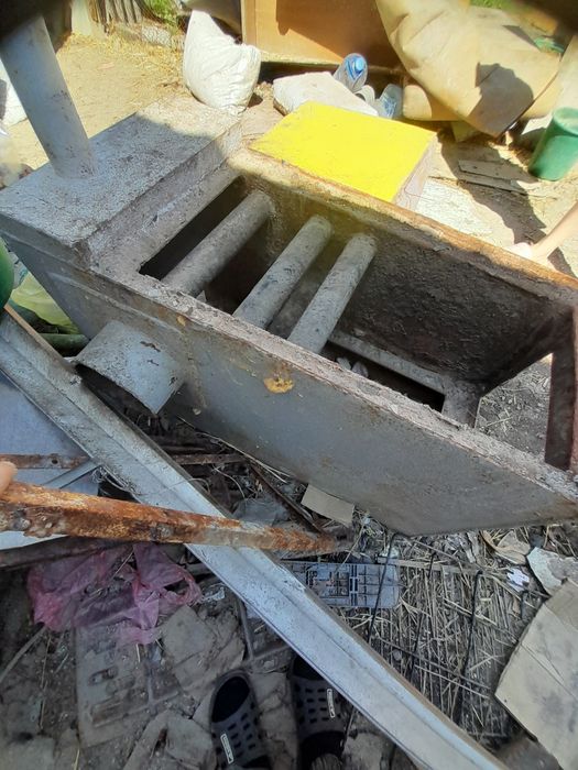 Продам два котла отопления бу