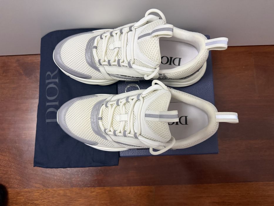Dior B22