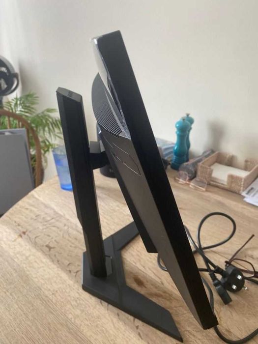 Monitor Gaming LED IPS Gigabyte Arm Edition 31.5", UHD (3840x2160), 144Hz, 1ms