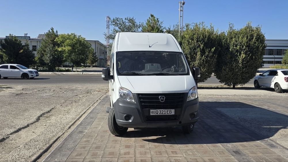 Gazell next mikroavtobus 2022 yil soni ikkita