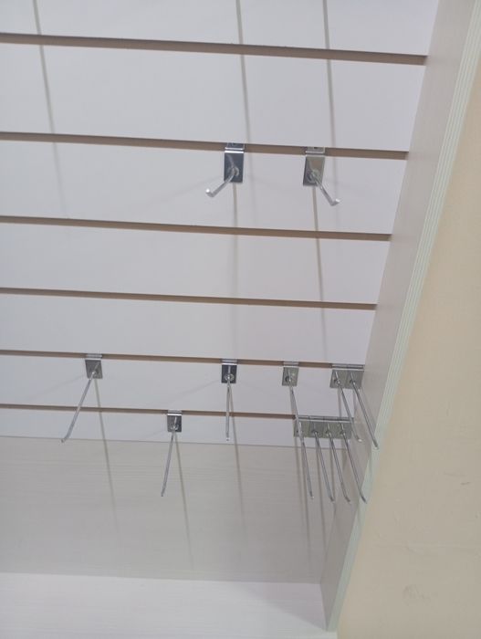 Продается стеллаж со шкафчиком