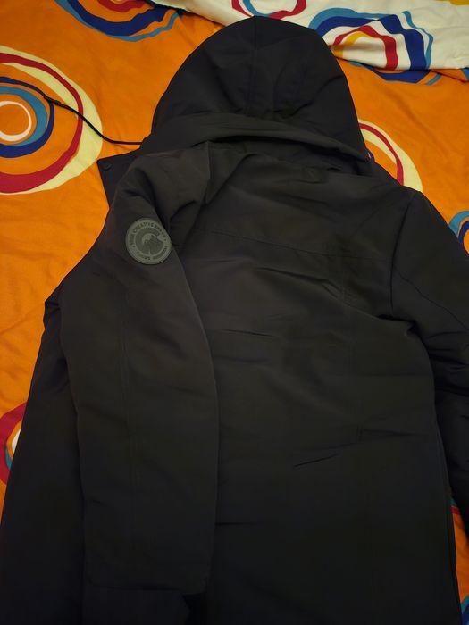 Vand geaca de iarna foarte calduroasa , barbati