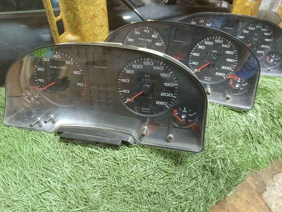 Щиток приборов Ауди 80 Б3