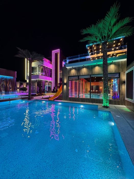 Успейте забронировать БУГАТТИ на 40 Человек