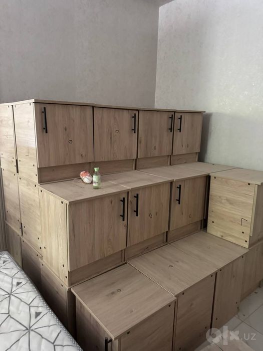 Kravat bir orinlik  komplek sotiladi
