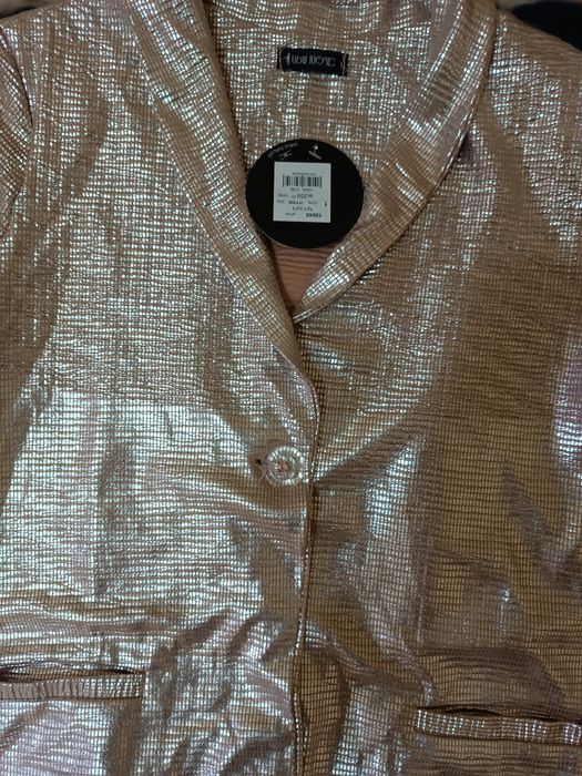 Женский легкий пиджак