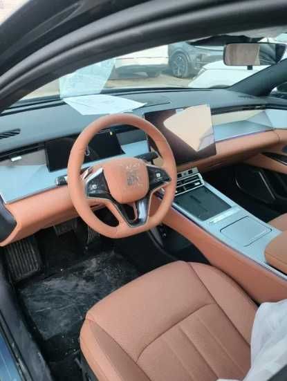 BYD Han L 1 позиция 701 км ! 2025г! Без Пробега! Нотариус!