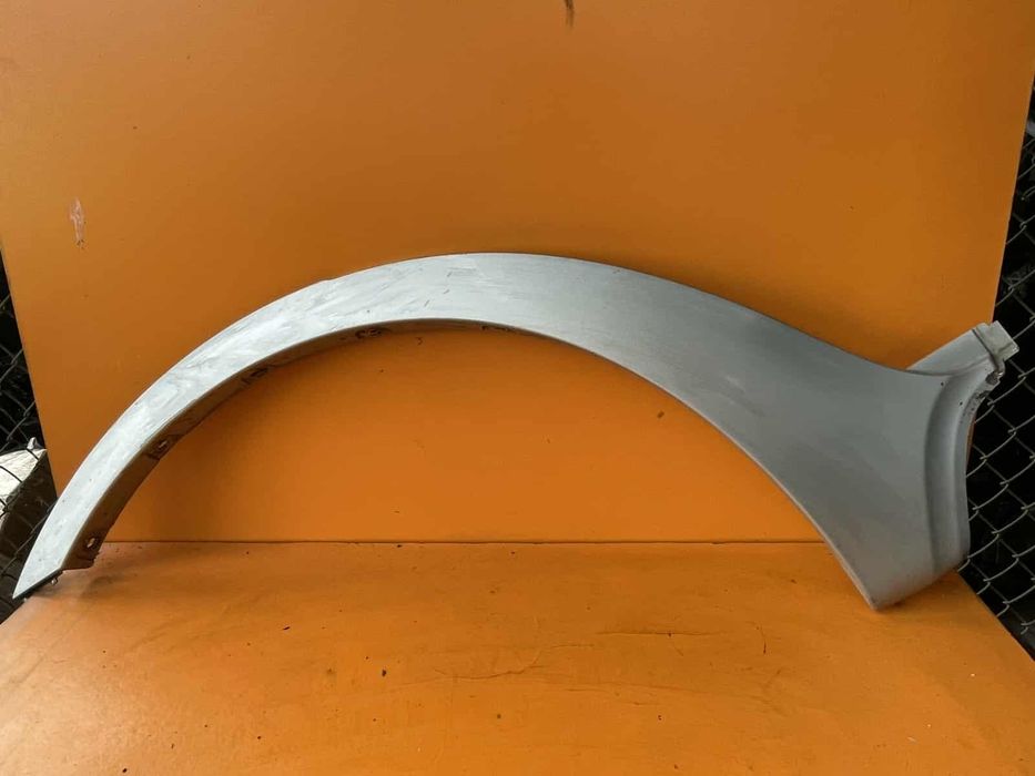 BMW E83 X3 предна лява вежда раздувка на калник M Sport пакет 0200128