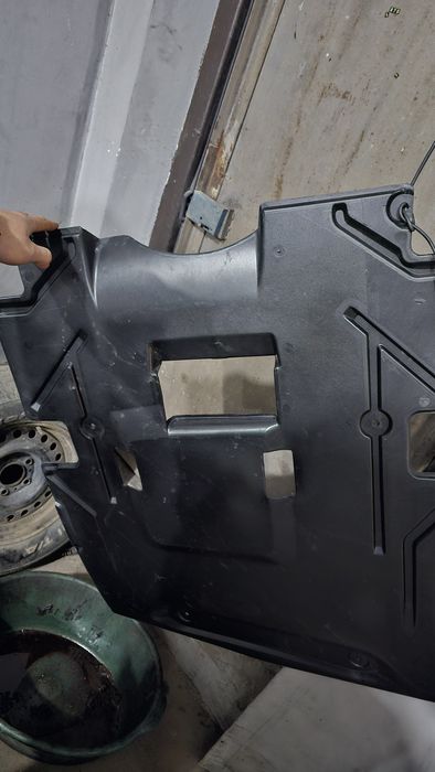 W124 Mercedes подушки двигателя