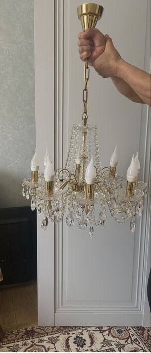 Продам чешскую люстру Богема